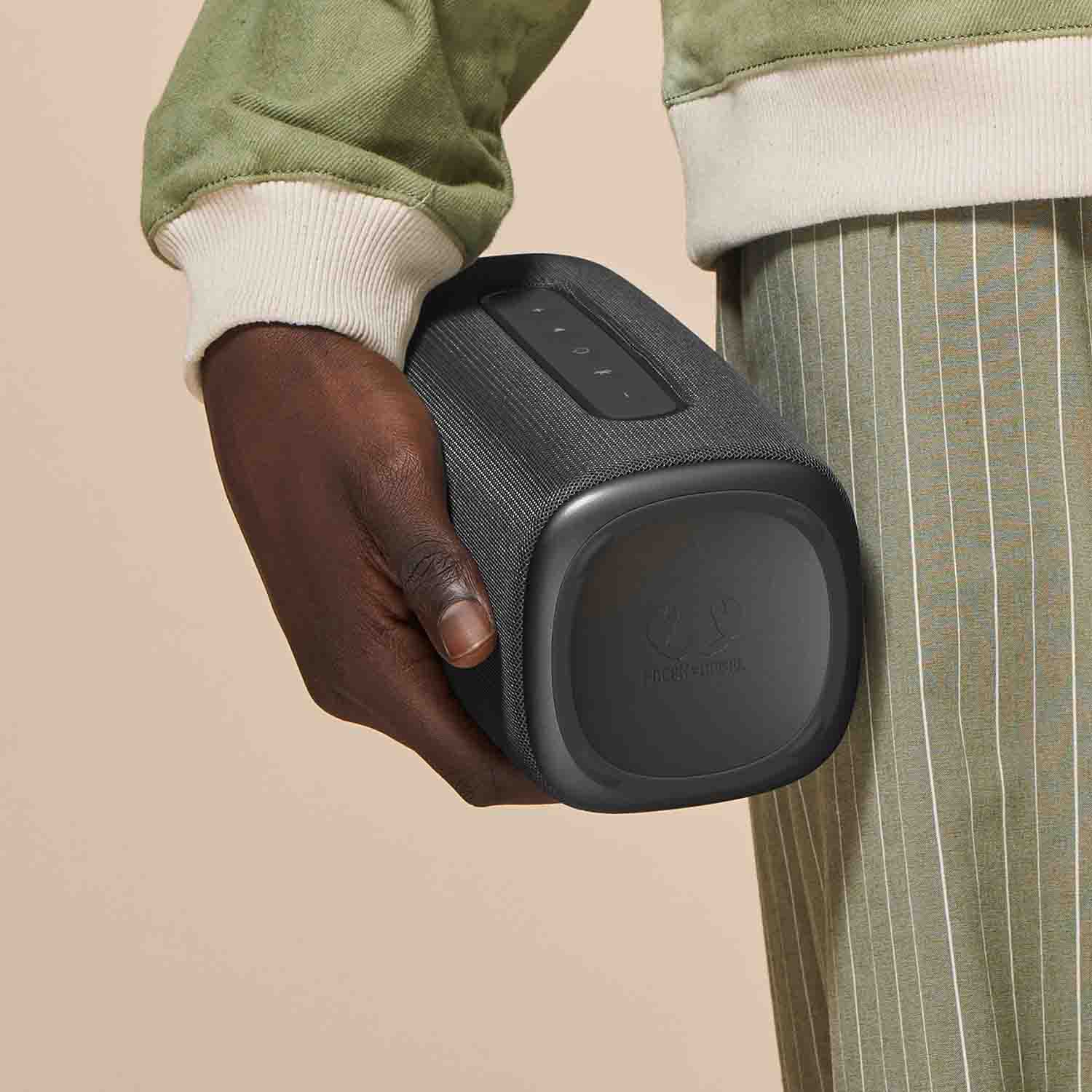 Bluetooth Speakers

Connect your phone to the wireless speaker via Bluetooth and enjoy your favourite music anytime, anywhere.