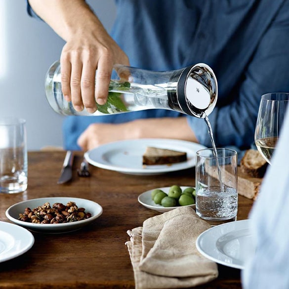 Water Decanter

Serve water in style with a water carafe, add ice cubes and fruit to complete the experience.